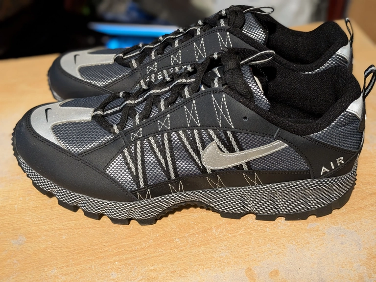 Nike Air Humara Trainers