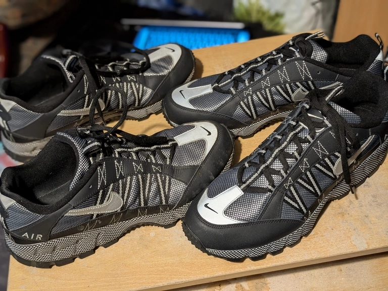 Nike Air Humara Trainers